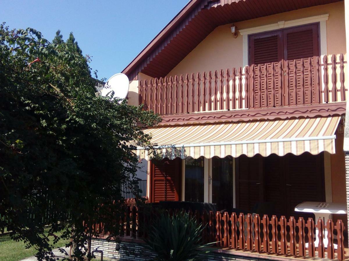 Villa Uettoero Ut 177 B Balatonfenyves Exterior foto