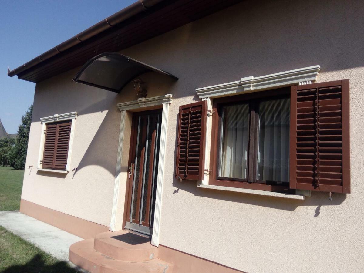 Villa Uettoero Ut 177 B Balatonfenyves Exterior foto